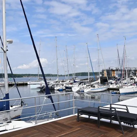 Ferienhaus Fewo1846 - Floatinghouse - Hausboot Mit 2 Schlafzimmern In Der Marina Sonwik